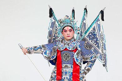 拳头新作疑似曝光 基于《无畏契约》宇宙的MMOFPS